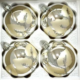 Stříbrné kouzlo elegance – ozdoby Gabriela 8 cm (4 ks) Balení: 4ks, Barva: stříbrná, Velikost: 8 cm
