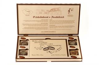 Dřevěná kazeta s čokoládou - vlastní svatební motiv, Čokoládovna Troubelice Varianta obalu: Béžová prstýnky, Druh čokolády: Hořká 75%