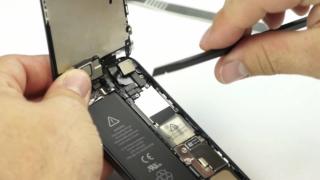 Apple iPhone 5S - Výměna displeje a dotyku