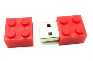 8GB USB flash disk / Kostička stavebnice Barva: Červená, Kapacita USB: 8GB