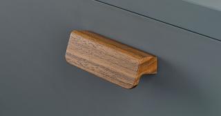 Dřevěná nábytková úchytka Viefe   V0613032, 160, 1056 W17 FLAPP Wood Rozteč  32 mm