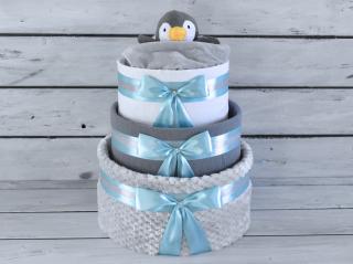 Třípatrový plenkový dort IV. zdobený šedým tučňákem usínáčkem Barva dortuNEdortu nebo vzor deky: Šedá deka, modrá mašle, náplň pro chlapečka,…