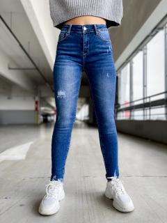 Tmavě modré džíny trhané Rita Velikost: L