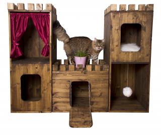 Cat Castle - škrabadlo a odpočívadlo pro kočky české výroby Barva nábytku: Barevný odstín, Cimbuří: Ano
