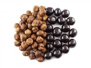Lískové ořechy v 70% hořké čokoládě