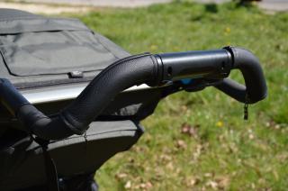 Kožený potah na rukojeť kočárku - rodič Barva: černá, Model kočárku: Urban Glide 2, Značka kočárku: Thule