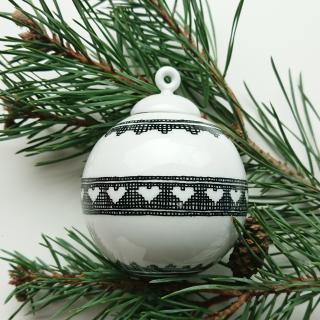 Porcelánová ozdoba - různé druhy Vánoční ozdoba: Srdíčka