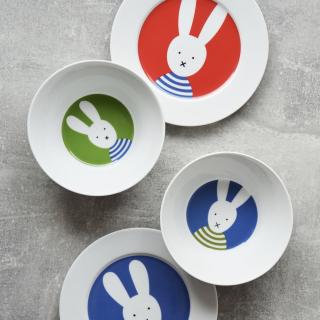 Sada porcelánu zelený králík