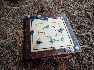 Hra Mlýn, SHERWOOD dřevěné hrací kameny: dub, buk, jasan, topol, vrba ..