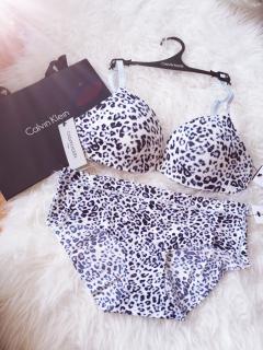 Dámské kalhotky Calvin Klein -hipster leopard Velikost: L