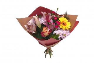 Kytice Naďa - gerbera, lilie, růže, chryzantéma, minikarafiát Velikost: L