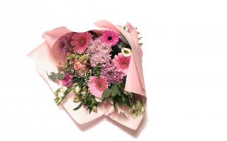 Kytice Žaneta - gerbera, chrysantéma, růže, eustoma Velikost: L