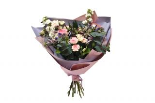 Narozeninová kytice Lisa - růže, mathiola, eucalypt, clematis Velikost: L