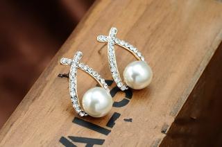 Náušnice Trendy perla - 2 barvy Barva: Stříbrná