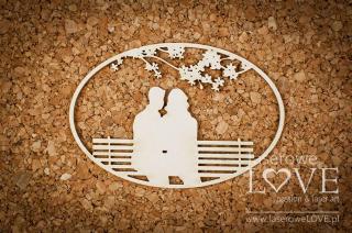 Laserowe LOVE - 43 / Para na ławeczce w owalu - Wedding Day - kartonové výseky, svatba, LA171362