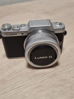 Panasonic Lumix DMC-GF7+ objektiv 12-32 mm