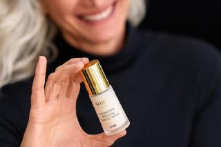 AHAVA Halobacteria Restoring Elasticity Serum 30ml Nový patent na obnovu a dlouhověkost buňky