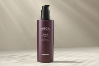 AHAVA Minerální tělové mléko Vivid Burgundy 250ml