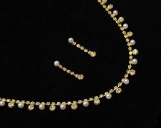 Souprava náhrdelník a náušnice s kamínky a perličkami
