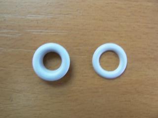 Plachtový kroužek (40164 1/2 ) d 9 D 16 H 5 bílý