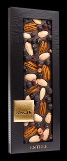 Čokoláda ChocoMe - Hořká čokoláda s černým rybízem, mandlemi a pekanovými ořechy 110 g
