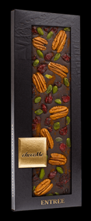 Čokoláda ChocoMe - Hořká čokoláda se skořicí, brusinkami, pistáciemi a pekanovými ořechy 110 g