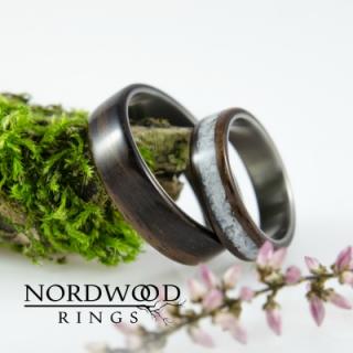 Nordwood Rings Snubní prstýnky TITANIUM & EBONY & PEARL TT27