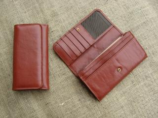 Dámská ručně šitá peněženka z pravé kůže LEONA - česká výroba; hnědá