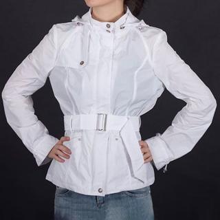 Stylová jarní bunda Armani bílá Velikost oblečení: 38