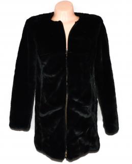 Dámský černý kožíškový kabát na zip STRADIVARIUS M