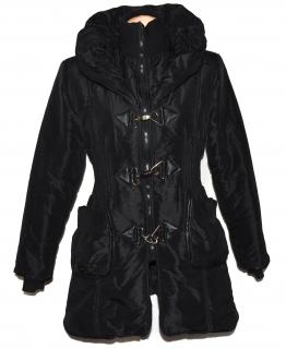 Dámský černý prošívaný zimní kabát s límcem M, L