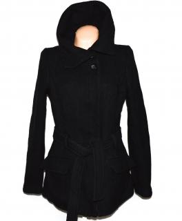 Vlněný (50%) dámský černý zateplený kabát s páskem RESERVED L