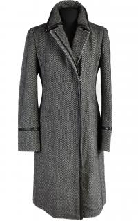Vlněný (68%) dámský dlouhý šedočerný kabát M