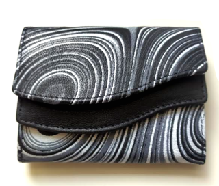 Mini kožená peněženka DD - černá žíhaná