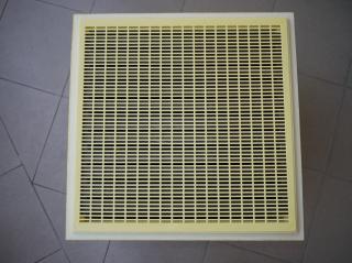 Mateří mřížka pro Langstroth 510x425 mm – plast žlutý