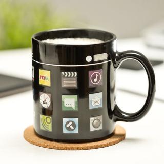 Měnící hrnek s aplikacemi Tea Mobile