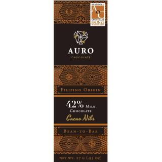 Auro - Mléčná Čokoláda 42% s kakaovými praženými boby
