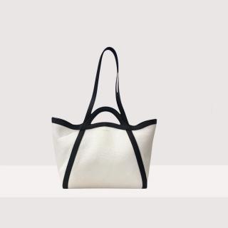 COCCINELLE AMALIA MEDIUM BICOLOR KOŽENÁ KABELKA BLANCO/NOIR SS25