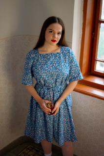 Velký letní šaty v modré Velikost: Ještě větší letní šaty (M - XL)