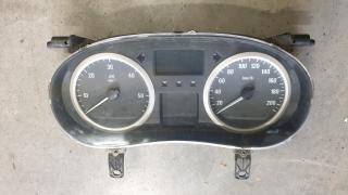 Budíky Opel Vivaro P8200961828-D