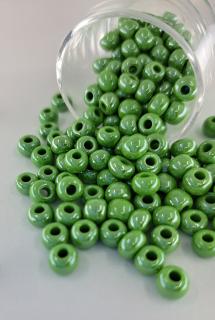Rokajl Preciosa 2/0 - hráškově zelená - perleť - 1 g