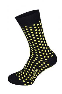 Společenské ponožky černé se žlutými puntíky Velikost: S 35/38
