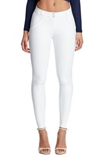 Freddy®️ koženkové kalhoty Wr.Up - Normální pas - Sněhově Bílé Barva: Bílá, Velikost: XS