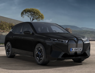 BMW iX 40 xDrive M-paket - černá Saphire metalíza
