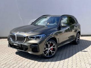 BMW X5 30d xDRIVE M-paket - šedá Manhattan metalíza