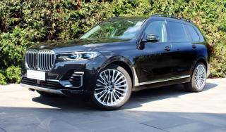 BMW X7 30d xDRIVE Mpaket - černá metalíza sapphire