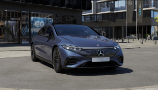 MERCEDES-BENZ EQS 500 4matic AMG - modrá Sodalite metalíza