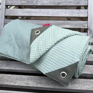 Pikniková deka dvouvrstvá + Povlak na polštář 50x50cm - ZDARMA - Pistáciová- s koženými rohy s průchodkou - len / vafle 140x200 cm