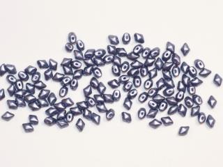 Dvoudírkové korálky Vario 5x3mm, barva perleťová modrá fialová Balení: 20 g (cca 240 ks)