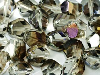 Korálek broušený, tvar šíša, průměr 12mm, barva krystal 00030, zušlechtění 15726 Balení: 1 ks